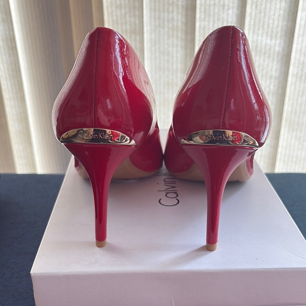 NWT - Calvin Klein Red Patent Heels - Picture 4 of 7